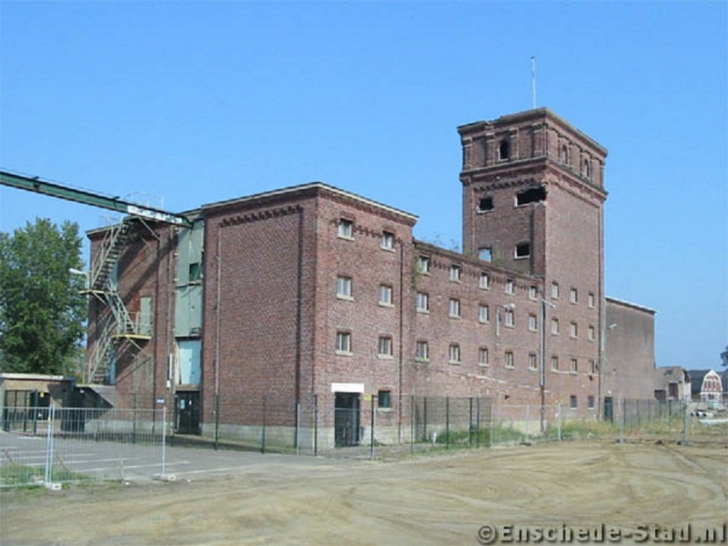 Schurinksweg Balengebouw zuid- en westgevel.jpg