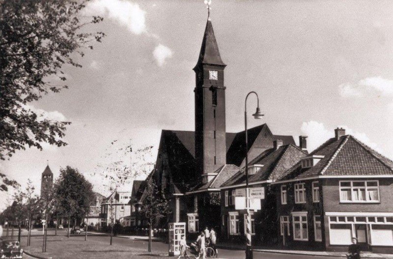 Lasondersingel Geref. Noorderkerk telefooncel.jpg