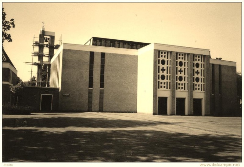 Weth. Nijhuisstraat St. Michaëlkerk(2).jpg