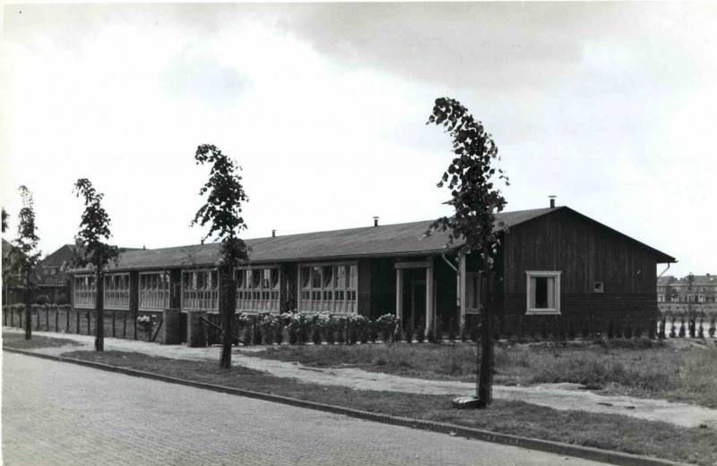 Elferinksweg Nr. 106. Prof. Dr. Casimirschool 1950.jpg