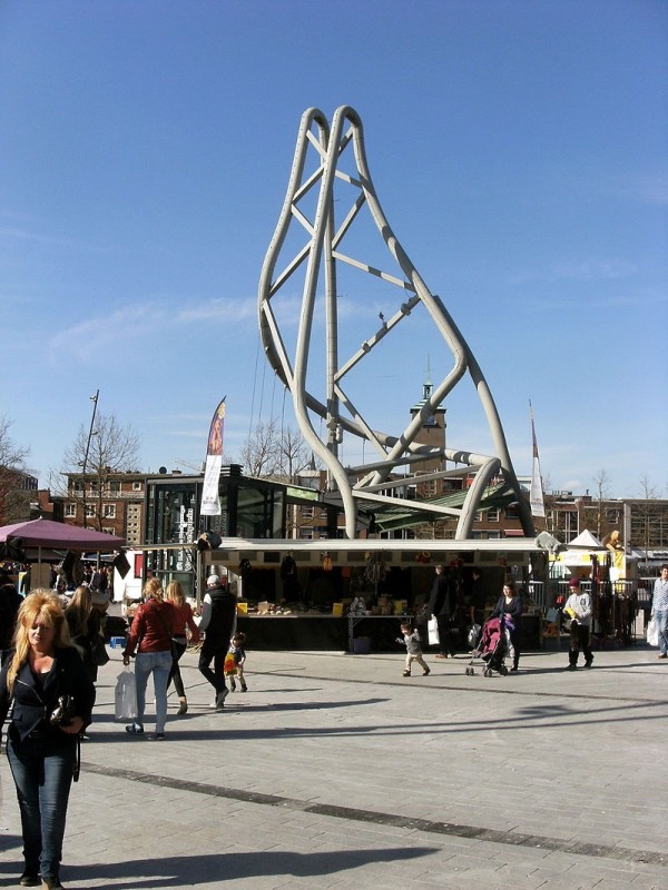 van heekplein kunstobject.JPG