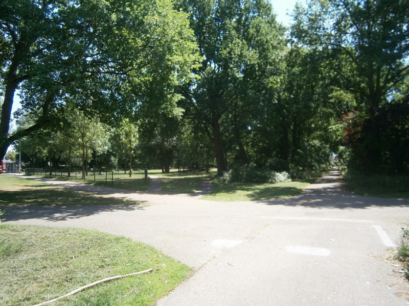 Boswinkelbeekweg hoek Oude Dijk en Disselhoek.JPG