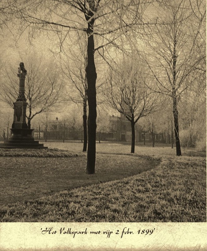 Volkspark monument 2-2-1899.jpg