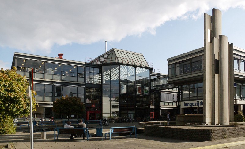 Universiteit Twente kunstobject bij AKI gebouw.jpg