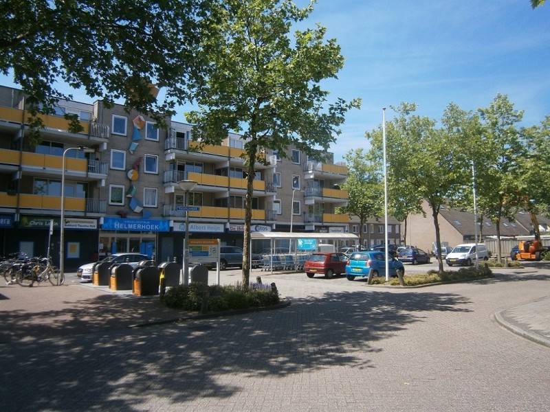 Kevelhamhoek winkelcentrum Helmerhoek.JPG