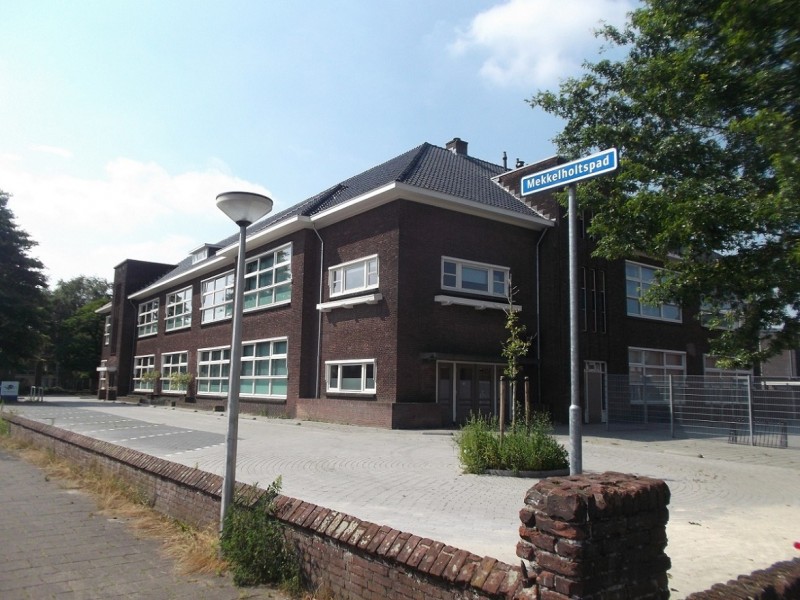 Mekkelholtspad basisschool Het Mozaiëk vroeger Mariaschool.JPG