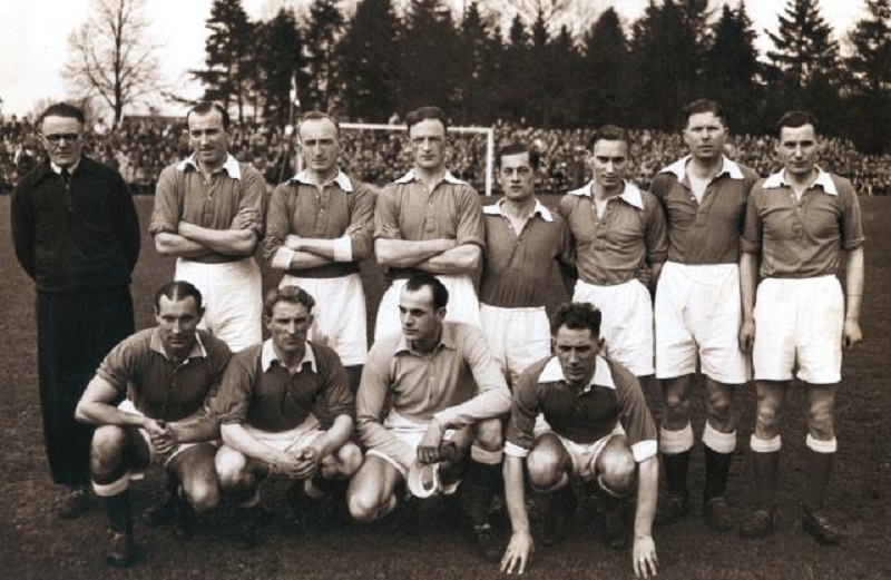 Enschedese Boys, kampioen district oost 1949 1950.jpg