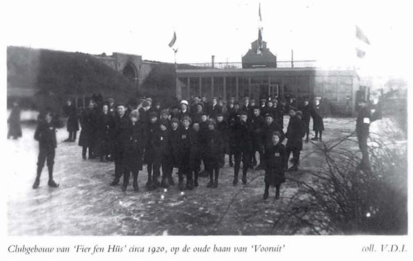 ijsbaan enschede 1907 2.JPG