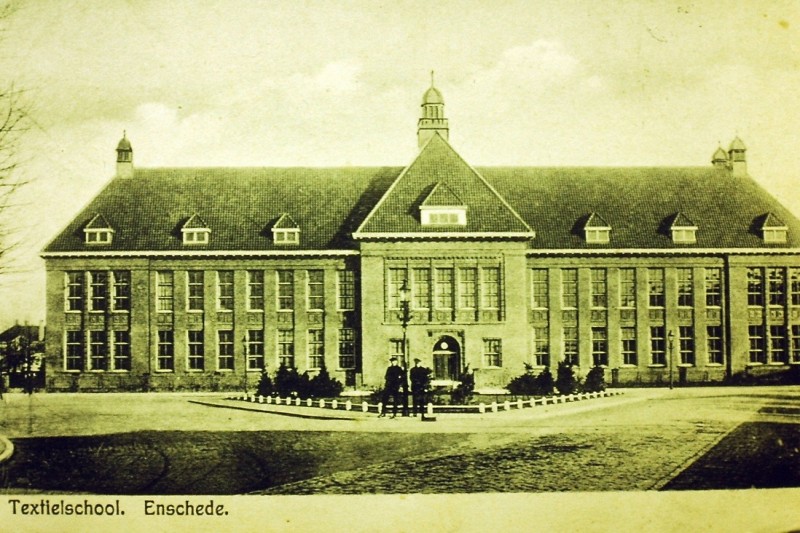 Ariensplein Hogere Textielschool (2).JPG