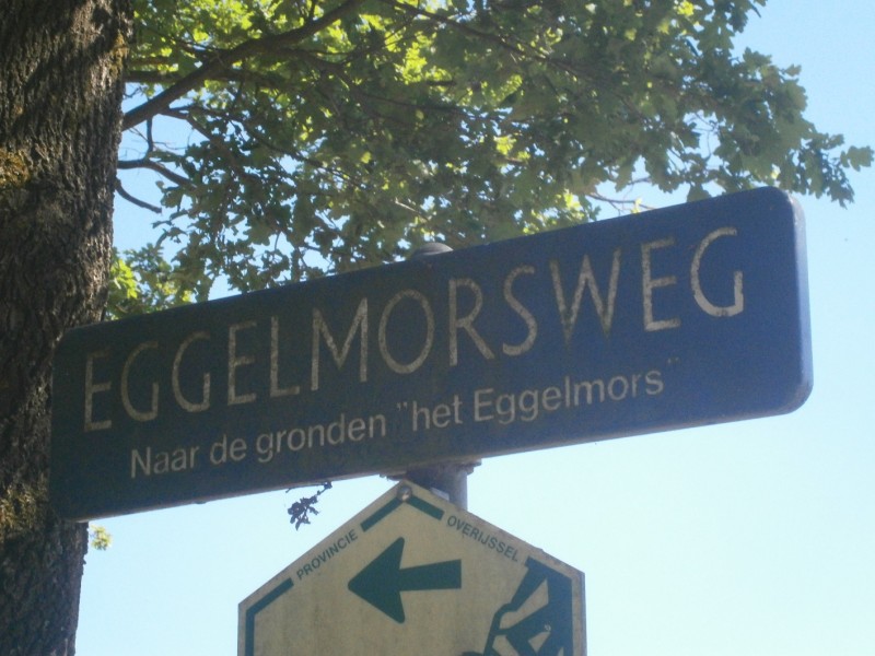 Eggelmorsweg straatnaambord.JPG