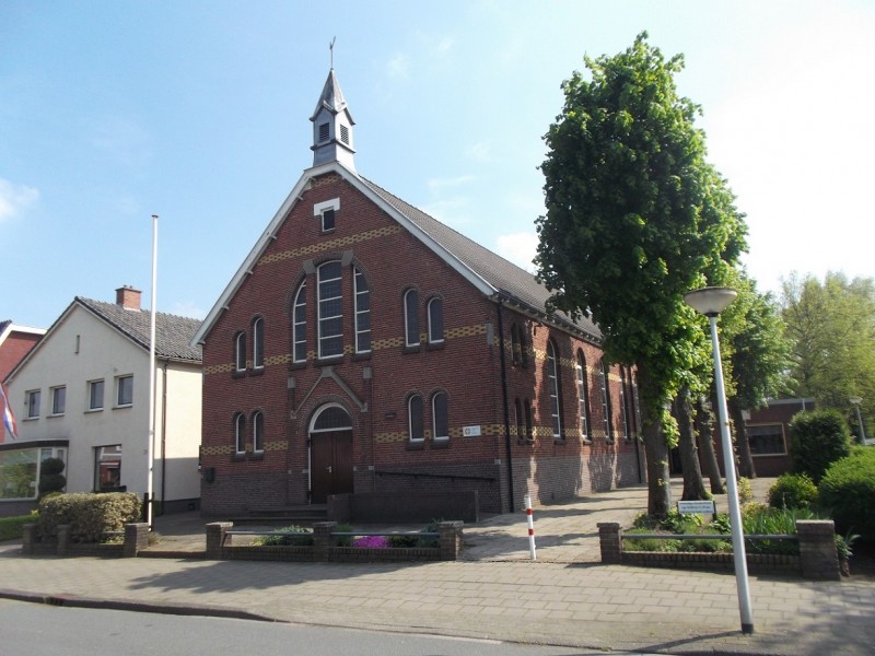 Schipholtstraat 41 Gereformeerde kerk (2).JPG