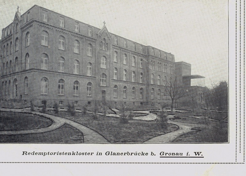 Rijksweg nu Gronausestraat 1930=1935 Zicht op Redemptoristen klooster in Glanerbrug, vlakbij de grensovergang met Gronau.jpg