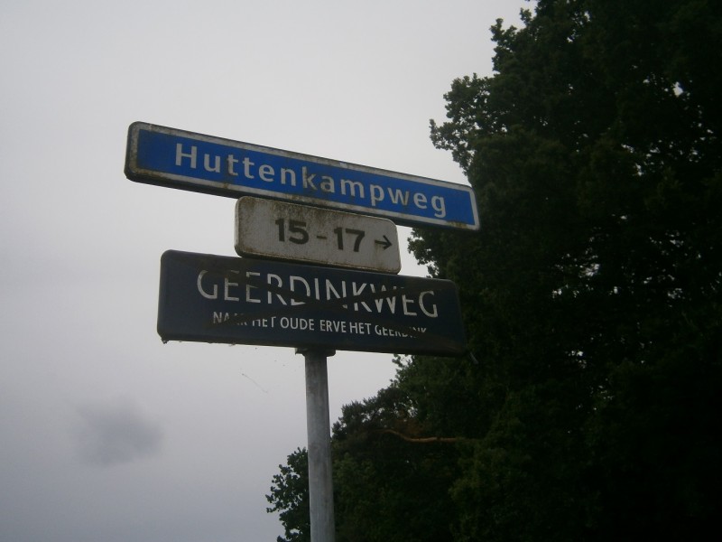 Huttenkampweg straatnaambord.JPG