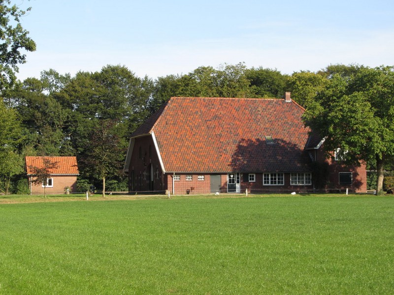 Boekelerhofweg 75 Boerderij van het dwarshuistype rijksmonument (3).JPG