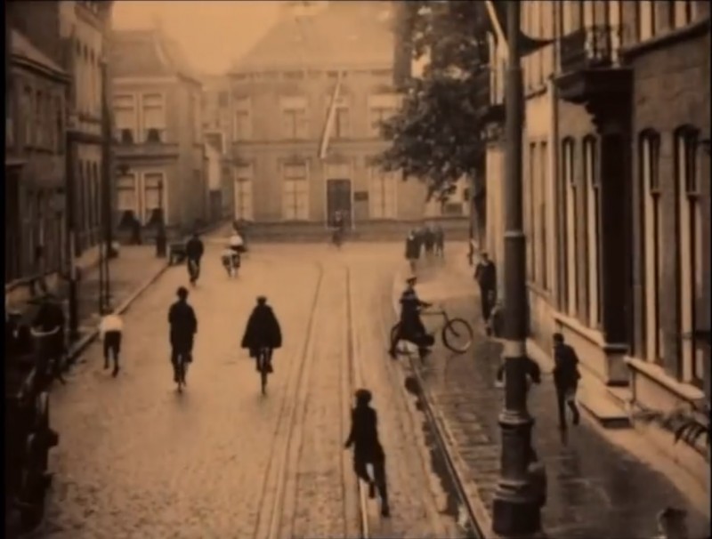 Langestraat 1920   links op de hoek vroegere gemeentehuis..jpg