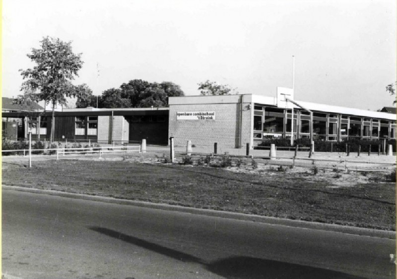 Het Stroink 66, combischool 't Stroink 1985.jpg