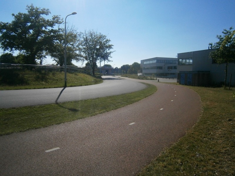 Strootsweg fietspad vanaf Usselerhalte.JPG