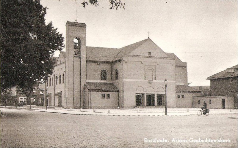 Hogelandsingel Ariensgedachteniskerk.(2).jpg