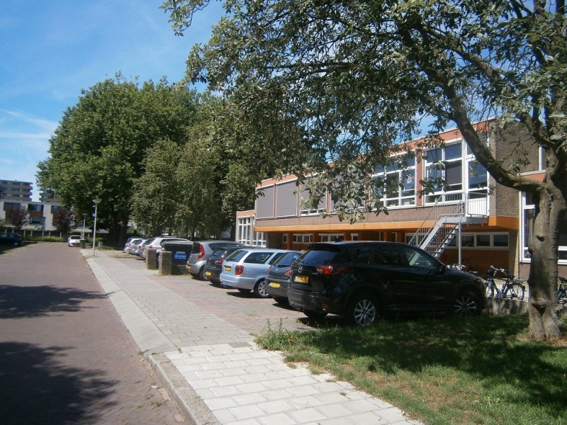 Fleringenbrink rechts school voor Speciaal Basisonderwijs De Tender.JPG