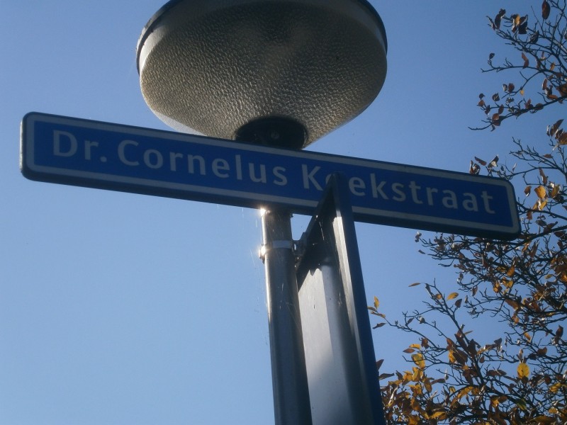 Dr. Cornelus Koekstraat straatnaambord.JPG