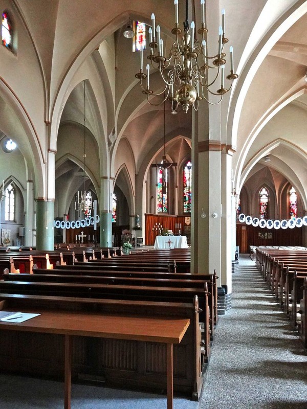 Dorpsstraat 96 Interieur van de Jacobus de Meerderekerk in Lonneker.jpg