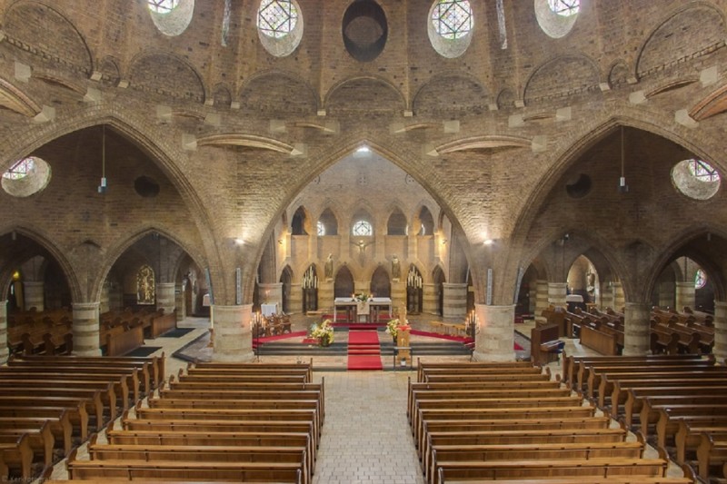 Markt Jacobuskerk interieur.jpg