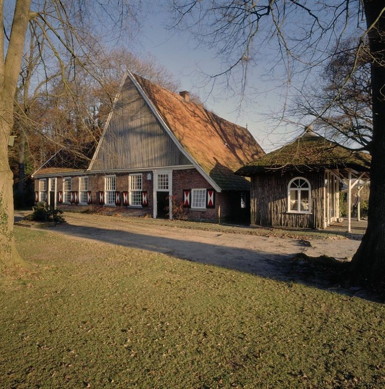 Berenbroeksweg 38 voorgevel boerderij rijksmonument.jpg