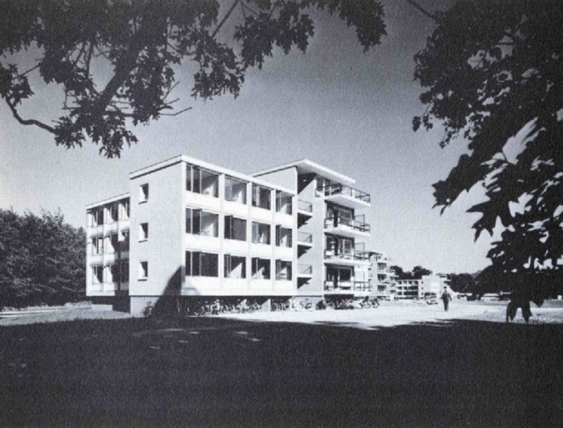 Campuslaan 1968 Campus Technische Hogeschool Twente ( T.H.T. ). Zicht op studentenflats.jpg