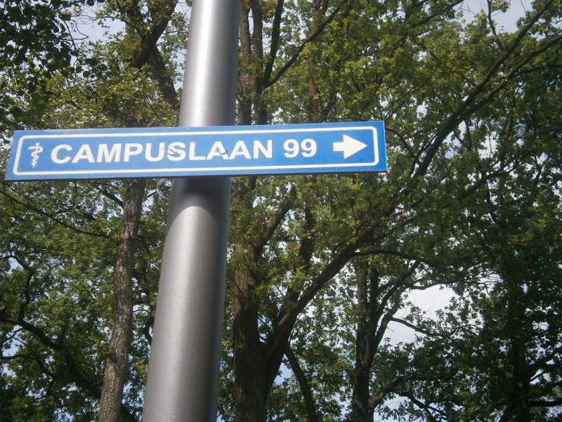 Campuslaan straatnaambord.JPG