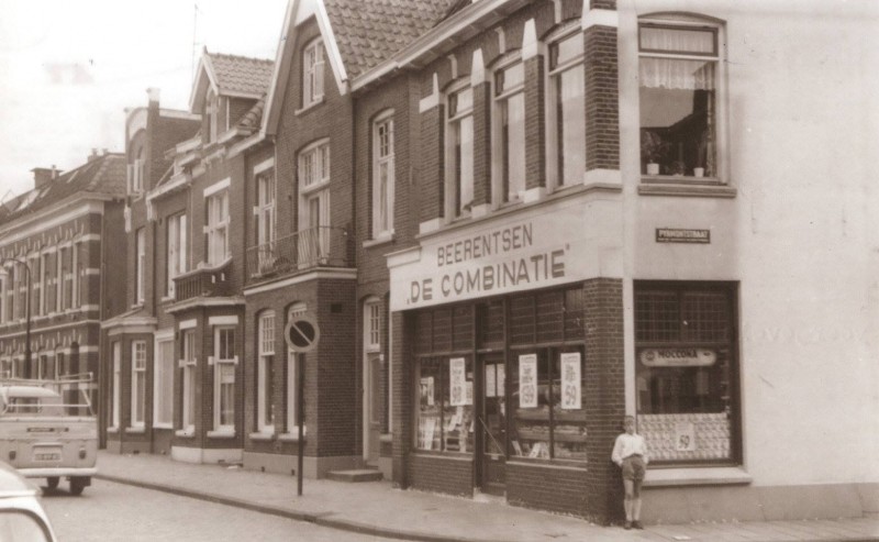 Emmastraat 131 hoek Pyrmontstraat winkel Beertentsen De Combinatie.jpg