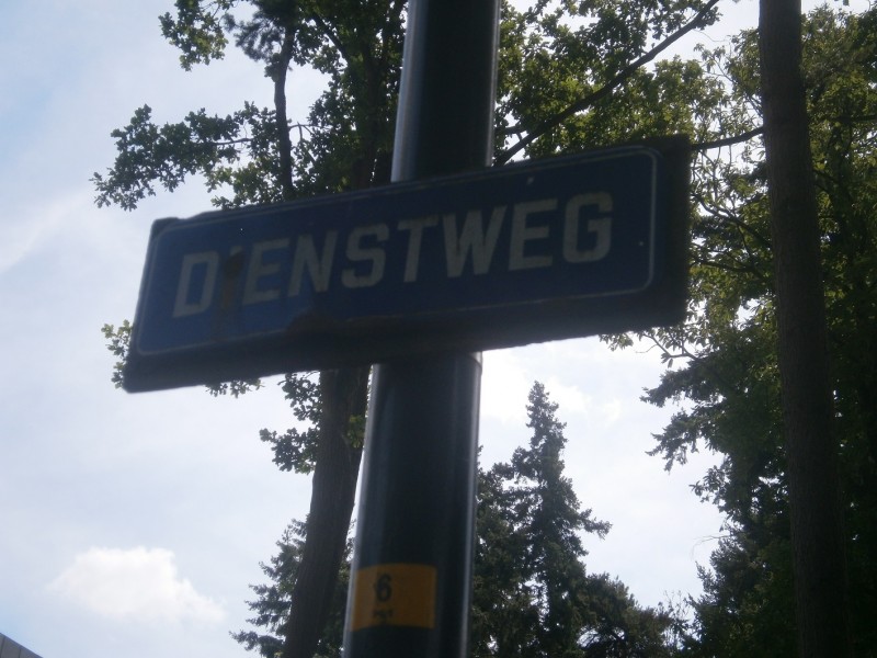 Dienstweg straatnaambord.JPG