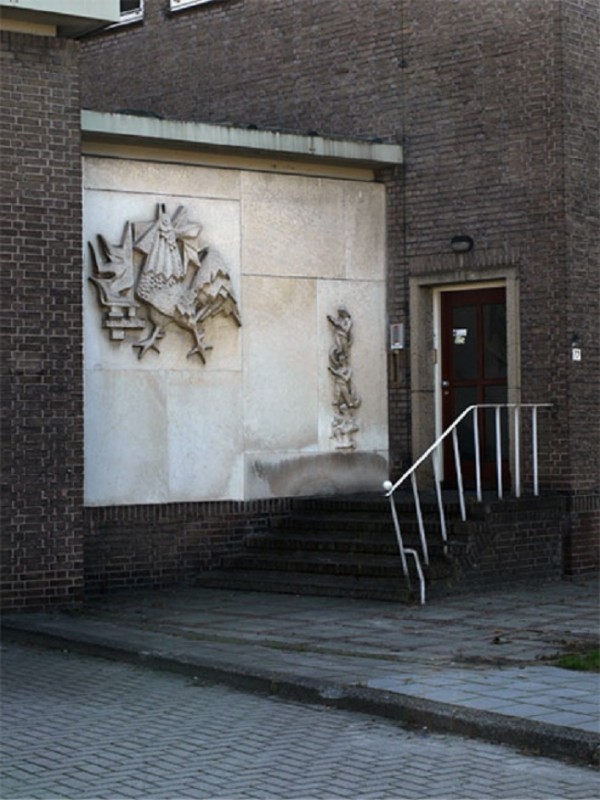 Hengelosestraat Brandweerkazerne kunstenares Marie Eitink 2009.jpg