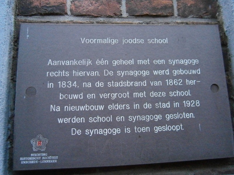 Stadsgravenstraat voormalige Joodse school infobord.JPG