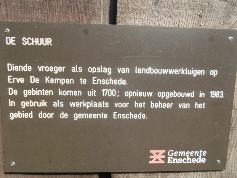 Van Heeksbleeklaan 68 Ledeboerpark Lammerinkswönner schuur infobord.JPG