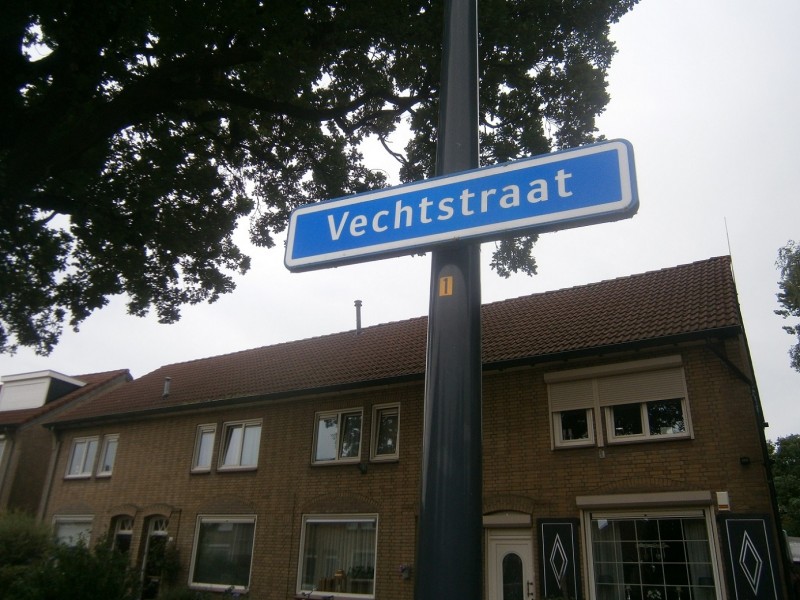 Vechtstraat straatnaambord (2).JPG