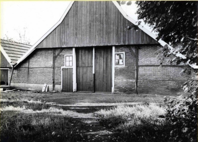 Van Heeksbleeklaan 25 Boerderij achtergevel. 26-5-1965.jpg