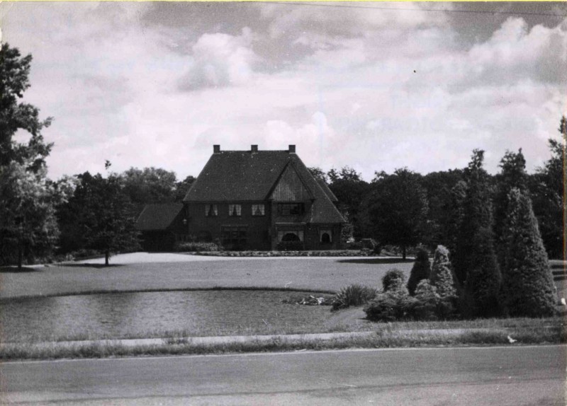 Hengelosestraat 1943 Huize de Kolk van D. Jordaan.jpg