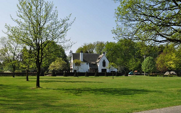 Hengelosestraat 751 landgoed De Eekhof tuin rijksmonument villa gemeentelijk monument.png