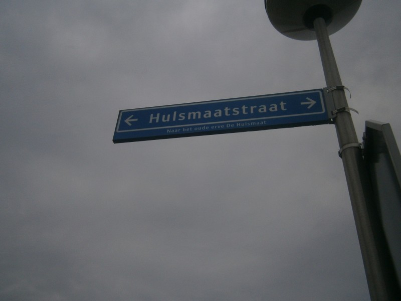 Hulsmaatstraat straatnaambord (2).JPG