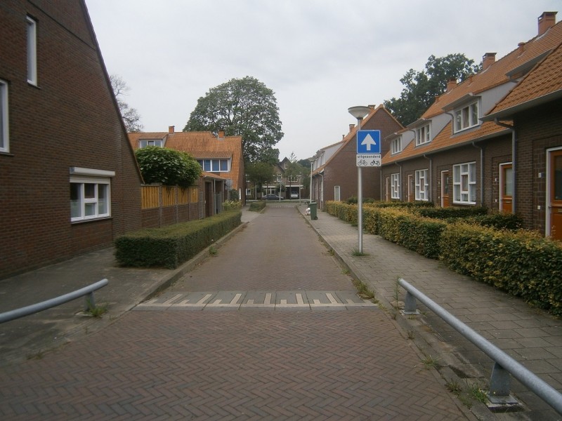 Putterstraat richting Kievitstraat.JPG