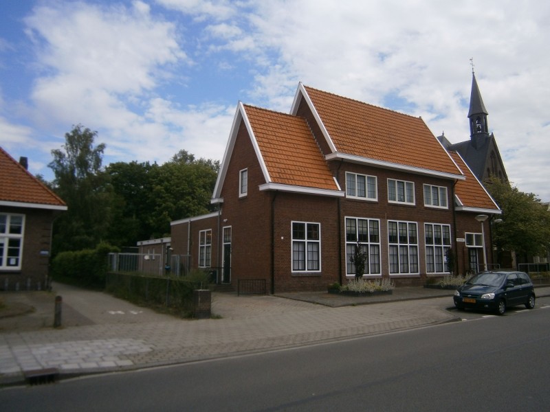Kerkstraat 18 Glanerbrug Parochiehuis (2).JPG