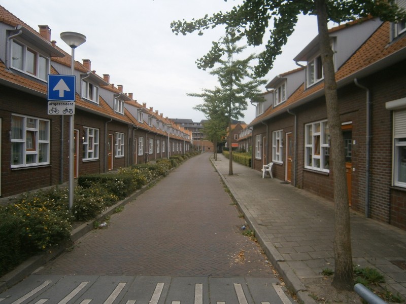 Merelstraat vanaf Putterstraat richting Roomveldje .JPG