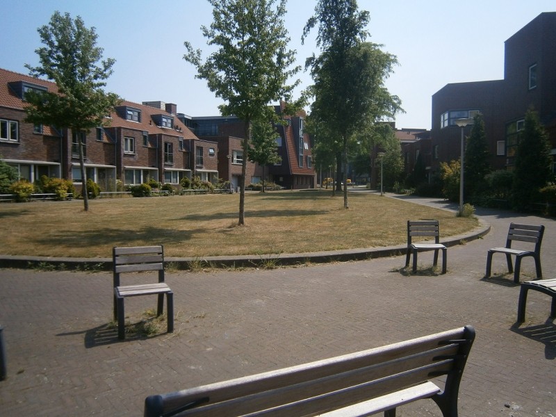Talmaplein vanaf Renbaanstraat.JPG