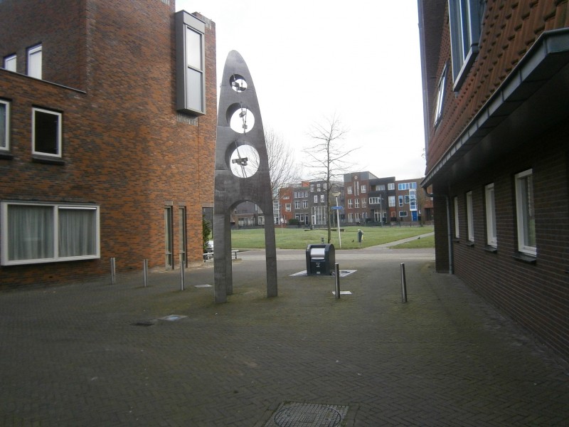 Kroedhòfteplein kunstwerk 30-1-2018.JPG