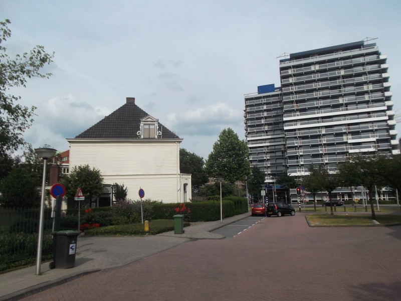 Emmastraat 2 tm 8.JPG