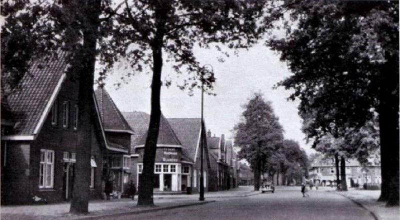 Haaksbergerstraat richting singels links ingang Pathmos.jpg