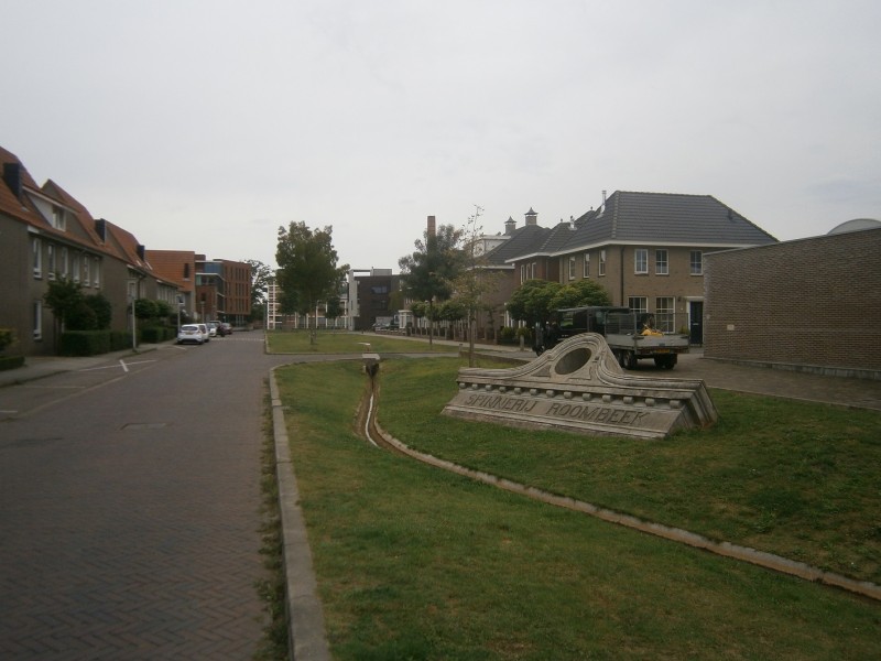 Bosuilstraat gedeelte poort spinnerij Roombeek.JPG