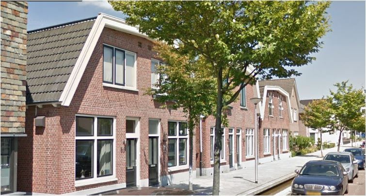 Walhofstraat tussen Kottendijk en Deurningerstraat.JPG