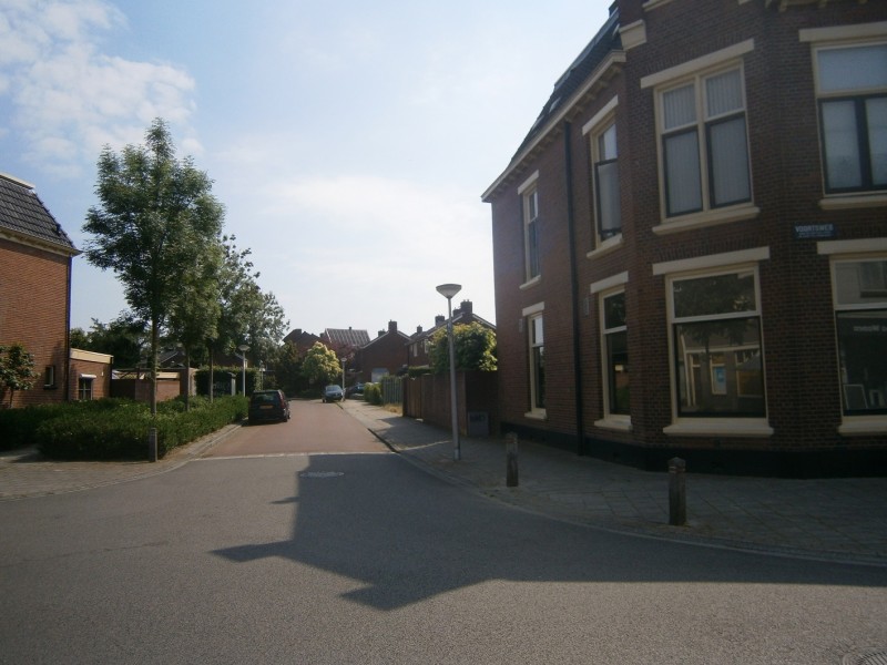Roombeekstraat hoek Voortsweg.JPG