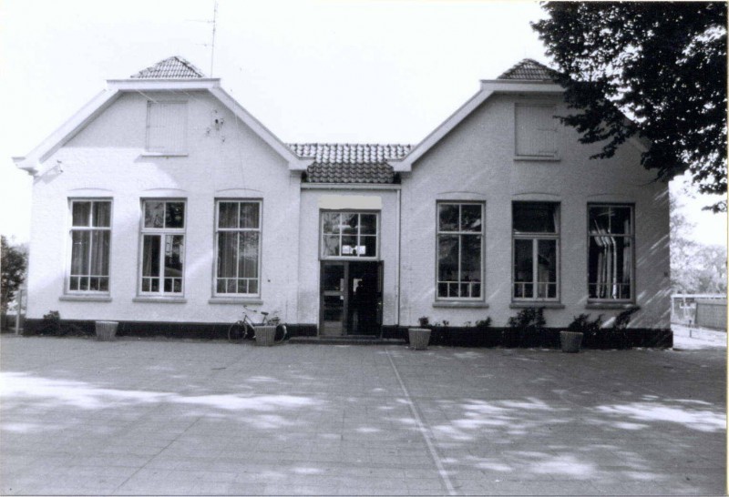 Gronausestraat 827 Dolphiaschool, openbare lagere school 1978.jpg
